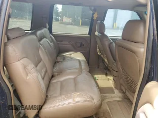 1995 Chevrolet Suburban with VIN 1GNFK16K3SJ403221, listed as a Copart auction lot 68543084 with 131,937 mi miles and Clean Title. Bid and sale history available at carsss.com. Image 11.