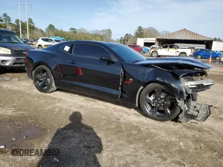 2021 Chevrolet Camaro 1LT z VIN 1G1FB1RX5M0102614, wystawiony jako Copart lot #45390535 z przebiegiem 67 061 mil mil oraz Szkoda całkowita • Salvage title. Historia ofert i sprzedaży dostępna na DreamBid. Obrazek 4.
