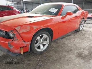 2009 Dodge Challenger R/T z VIN 2B3LJ54TX9H558332, wystawiony jako IAAI lot #42118072 z przebiegiem 173 010 mil mil oraz . Historia ofert i sprzedaży dostępna na DreamBid. Obrazek 6.