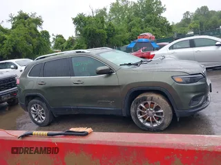 2019 Jeep Cherokee Latitude Plus with VIN 1C4PJMLB0KD169415, listed as a IAAI auction lot 42284888 with Not provided miles and . Bid and sale history available at DreamBid. Image 12.