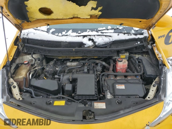 2015 Toyota Prius Two with VIN JTDZN3EU1FJ021383, listed as a Copart auction lot 45040275 with 264,757 mi miles and Clean title. Bid and sale history available at DreamBid. Image 11.
