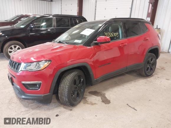 2018 Jeep Compass Altitude with VIN 3C4NJDBB9JT304330, listed as a IAAI auction lot 41886905 with 45,700 mi miles and . Bid and sale history available at carsss.com. Image 17.