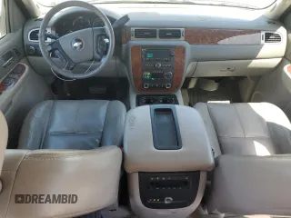 2007 Chevrolet Suburban LTZ с VIN 1GNFK16357J236974, выставлен на аукционе Copart как лот 58245615 с пробегом 224 755 миль миль и Списание • Salvage title. История ставок и продаж доступна на DreamBid. Изображение 8.