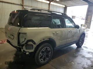 2025 Ford Bronco Sport Outer Banks with VIN 3FMCR9CN6SRE17295, listed as a Copart auction lot 55597115 with 338 mi miles and Salvage title. Bid and sale history available at DreamBid. Image 3.