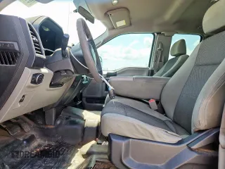 2017 Ford F-150 XL z VIN 1FTEX1C8XHKC42383, wystawiony jako Copart lot #61959955 z przebiegiem 163 055 mil mil oraz Szkoda całkowita • Salvage title. Historia ofert i sprzedaży dostępna na DreamBid. Obrazek 7.