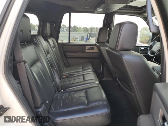 2007 Ford Expedition Limited z VIN 1FMFU19567LA68150, wystawiony jako Copart lot #51311695 z przebiegiem 268 131 mil mil oraz Szkoda całkowita • Salvage title. Historia ofert i sprzedaży dostępna na DreamBid. Obrazek 11.