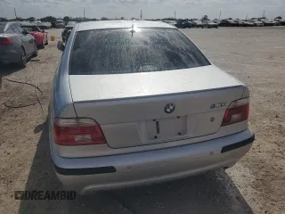 2003 BMW M5 z VIN WBSDE93433CF93518, wystawiony jako Copart lot #77962914 z przebiegiem Nie podano mil oraz Nie do naprawy. Historia ofert i sprzedaży dostępna na DreamBid. Obrazek 6.
