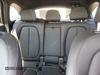 2021 BMW X1 sDrive28i z VIN WBXJG7C04M5U03124, wystawiony jako Copart lot #54447515 z przebiegiem 11 794 mil mil oraz Szkoda całkowita • Salvage title. Historia ofert i sprzedaży dostępna na DreamBid. Obrazek 10.