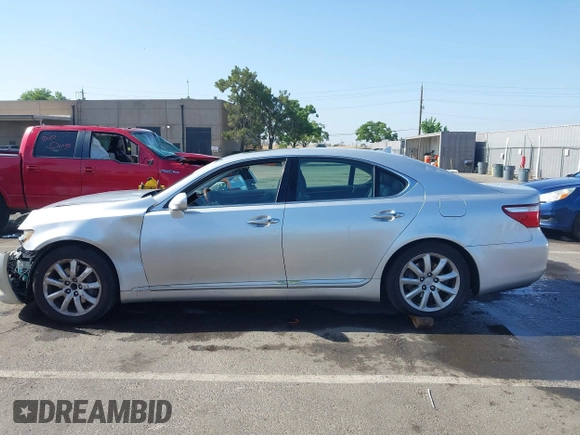 2008 Lexus LS 460 with VIN JTHBL46F185073510, listed as a IAAI auction lot 42347422 with 150,114 mi miles and . Bid and sale history available at DreamBid. Image 14.