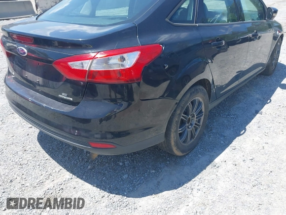 2013 Ford Focus SE with VIN 1FADP3F26DL276202, listed as a IAAI auction lot 42636085 with 132,142 mi miles and . Bid and sale history available at DreamBid. Image 6.