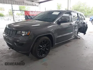 2017 Jeep Grand Cherokee Altitude с VIN 1C4RJFAG7HC700367, выставлен на аукционе IAAI как лот 42187595 с пробегом 105 880 миль миль и . История ставок и продаж доступна на DreamBid. Изображение 18.