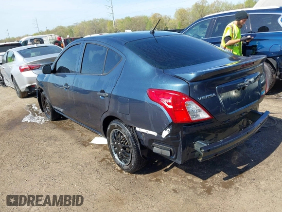 2015 Nissan Versa SV with VIN 3N1CN7AP4FL944238, listed as a IAAI auction lot 42065388 with 196,083 mi miles. Bid and sale history available at carsss.com. Image 3.