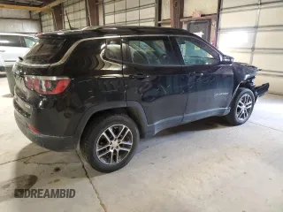2018 Jeep Compass Latitude with VIN 3C4NJDBB7JT320932, listed as a Copart auction lot 49498265 with 70,829 mi miles and Salvage Title. Bid and sale history available at carsss.com. Image 3.
