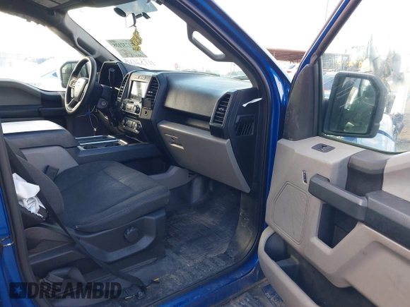 2018 Ford F-150 XL with VIN 1FTEW1EP6JFC92638, listed as a IAAI auction lot 41732128 with 161,007 mi miles. Bid and sale history available at carsss.com. Image 5.