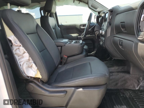 2019 GMC Sierra 1500 with VIN 3GTP8AEF0KG169945, listed as a Copart auction lot 69431164 with 156,160 mi miles and Salvage Title. Bid and sale history available at DreamBid. Image 7.