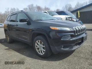 2014 Jeep Cherokee Altitude with VIN 1C4PJMCSXEW121087, listed as a Copart auction lot 50429715 with 172,461 mi miles and Clean Title. Bid and sale history available at carsss.com. Image 4.