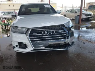 2018 Audi Q7 Premium Plus with VIN WA1LAAF73JD015035, listed as a IAAI auction lot 41782603 with 100,610 mi miles. Bid and sale history available at carsss.com. Image 17.