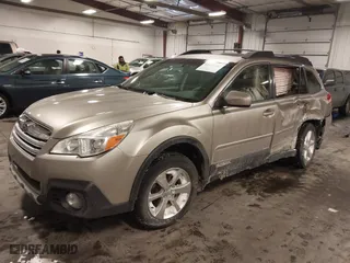 2014 Subaru Outback 2.5i Limited with VIN 4S4BRCLC3E3284330, listed as a IAAI auction lot 41631584 with 197,495 mi miles. Bid and sale history available at carsss.com. Image 2.