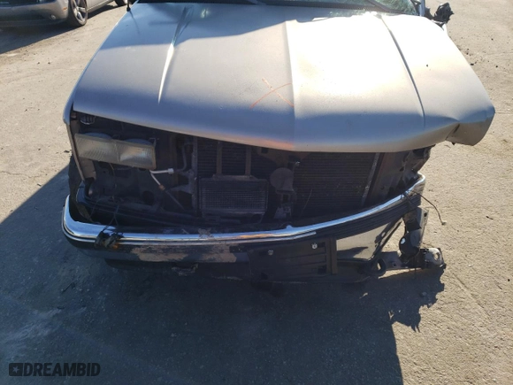 1998 Chevrolet Tahoe with VIN 1GNEK13R1WJ374532, listed as a Copart auction lot 78623553 with 224,772 mi miles and Non Repairable. Bid and sale history available at carsss.com. Image 12.