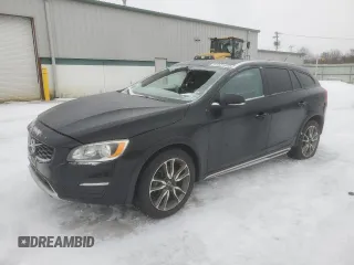 2017 Volvo V60 Cross Country with VIN YV440MWK7H1024896, listed as a Copart auction lot 43531995 with 0 mi miles and Salvage Title. Bid and sale history available at carsss.com. Image 1.
