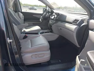 2021 Honda Pilot Special Edition with VIN 5FNYF5H25MB041980, listed as a IAAI auction lot 39597428 with 43,167 mi miles and . Bid and sale history available at carsss.com. Image 5.