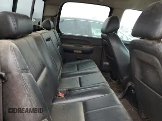 2013 GMC Sierra 1500 SLE z VIN 3GTP2VE74DG283435, wystawiony jako Copart lot #45514624 z przebiegiem 235 086 mil mil oraz Szkoda całkowita • Salvage title. Historia ofert i sprzedaży dostępna na DreamBid. Obrazek 10.