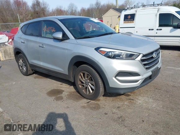 2018 Hyundai Tucson SE z VIN KM8J2CA44JU644303, wystawiony jako IAAI lot #42059326 z przebiegiem 67 873 mil mil oraz . Historia ofert i sprzedaży dostępna na DreamBid. Obrazek 1.
