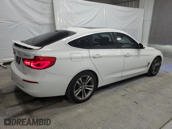 2017 BMW 3 Series 330i xDrive with VIN WBA8Z9C52HG452794, listed as a Copart auction lot 87289364 with 82,108 mi miles and Clean Title. Bid and sale history available at carsss.com. Image 3.
