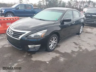 2015 Nissan Altima 2.5 with VIN 1N4AL3AP3FN322884, listed as a IAAI auction lot 41884854 with 274,298 mi miles. Bid and sale history available at carsss.com. Image 2.
