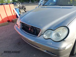 2003 Mercedes-Benz C 240 с VIN WDBRF81J23F399151, выставлен на аукционе IAAI как лот 42148929 с пробегом Не указан миль и . История ставок и продаж доступна на DreamBid. Изображение 6.