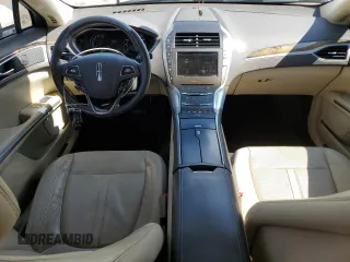 2013 Lincoln MKZ z VIN 3LN6L2GKXDR814615, wystawiony jako Copart lot #65654335 z przebiegiem 100 510 mil mil oraz Szkoda całkowita • Salvage title. Historia ofert i sprzedaży dostępna na DreamBid. Obrazek 8.