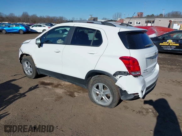 2022 Chevrolet Trax LT with VIN KL7CJPSM1NB548083, listed as a IAAI auction lot 41453666 with 78,721 mi miles. Bid and sale history available at carsss.com. Image 3.