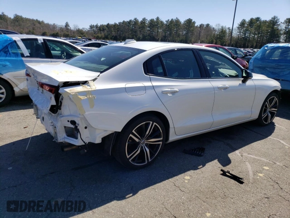 2019 Volvo S60 R-Design with VIN 7JRBR0FM8KG018556, listed as a Copart auction lot 44666323 with 30,976 mi miles. Bid and sale history available at carsss.com. Image 3.