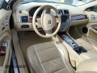 2010 Jaguar XK with VIN SAJWA4GB6ALB36756, listed as a Copart auction lot 50907095 with 39,813 mi miles and Salvage Title. Bid and sale history available at carsss.com. Image 8.