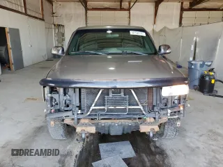 2002 Chevrolet Silverado 1500 LS with VIN 1GCEK19T82E298046, listed as a Copart auction lot 52758135 with 179,594 mi miles and Salvage Title. Bid and sale history available at DreamBid. Image 5.