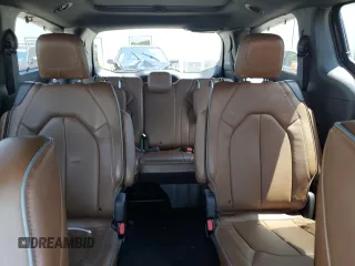 2021 Chrysler Pacifica Limited z VIN 2C4RC3GG3MR581931, wystawiony jako Copart lot #59313964 z przebiegiem 17 mil mil oraz Szkoda całkowita • Salvage title. Historia ofert i sprzedaży dostępna na DreamBid. Obrazek 10.