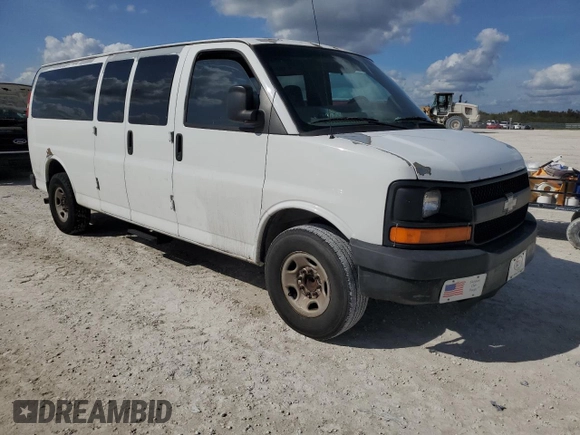 2008 Chevrolet Express Passenger with VIN 1GAHG39KX81165573, listed as a Copart auction lot 84707104 with 367,543 mi miles and Non repairable. Bid and sale history available at DreamBid. Image 4.