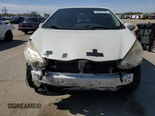 2013 Toyota Prius One with VIN JTDKDTB32D1549351, listed as a Copart auction lot 52622795 with 154,773 mi miles and Salvage Title. Bid and sale history available at DreamBid. Image 5.