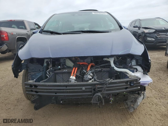2025 Nissan LEAF S with VIN 1N4AZ1BV4SC558885, listed as a Copart auction lot 50250425 with 2,618 mi miles and Salvage Title. Bid and sale history available at carsss.com. Image 5.