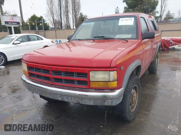 1991 Dodge Dakota z VIN 1B7GG66Y7MS210454, wystawiony jako IAAI lot #41778373 z przebiegiem 151 112 mil mil oraz . Historia ofert i sprzedaży dostępna na DreamBid. Obrazek 6.