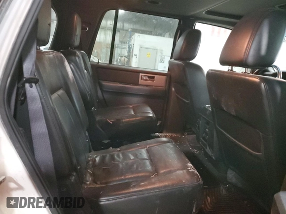 2013 Ford Expedition Limited z VIN 1FMJU2A56DEF16401, wystawiony jako Copart lot #57305585 z przebiegiem 269 842 mil mil oraz Czysty tytuł • Clean title. Historia ofert i sprzedaży dostępna na DreamBid. Obrazek 10.