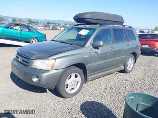 2006 Toyota Highlander w/3rd Row with VIN JTEEP21A760139373, listed as a IAAI auction lot 42001470 with 235,899 mi miles. Bid and sale history available at carsss.com. Image 2.