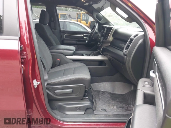 2019 Ram 1500 Big Horn z VIN 1C6SRFFT5KN570253, wystawiony jako IAAI lot #42488224 z przebiegiem 36 507 mil mil oraz . Historia ofert i sprzedaży dostępna na DreamBid. Obrazek 5.
