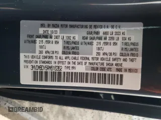 2024 Mazda CX-30 Premium z VIN 3MVDMBDY5RM616352, wystawiony jako Copart lot #68625774 z przebiegiem Nie podano mil oraz Szkody całkowita. Historia ofert i sprzedaży dostępna na DreamBid. Obrazek 13.