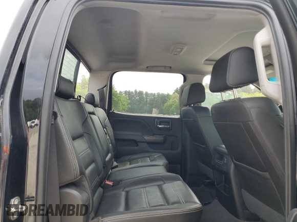 2019 GMC Sierra 3500HD Denali z VIN 1GT42WEY6KF240456, wystawiony jako Copart lot #58896115 z przebiegiem 67 144 mil mil oraz Czysty tytuł • Clean title. Historia ofert i sprzedaży dostępna na DreamBid. Obrazek 10.