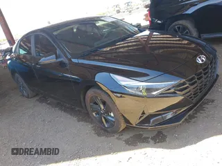 2022 Hyundai Elantra Blue z VIN KMHLM4AJ8NU032349, wystawiony jako IAAI lot #42337913 z przebiegiem 30 300 mil mil oraz . Historia ofert i sprzedaży dostępna na DreamBid. Obrazek 1.