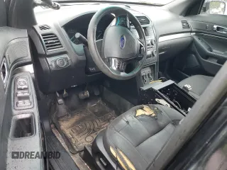 2016 Ford Police Interceptor Utility z VIN 1FM5K8AR8GGA97151, wystawiony jako Copart lot #58217185 z przebiegiem Nie podano mil oraz Szkoda całkowita • Salvage title. Historia ofert i sprzedaży dostępna na DreamBid. Obrazek 8.