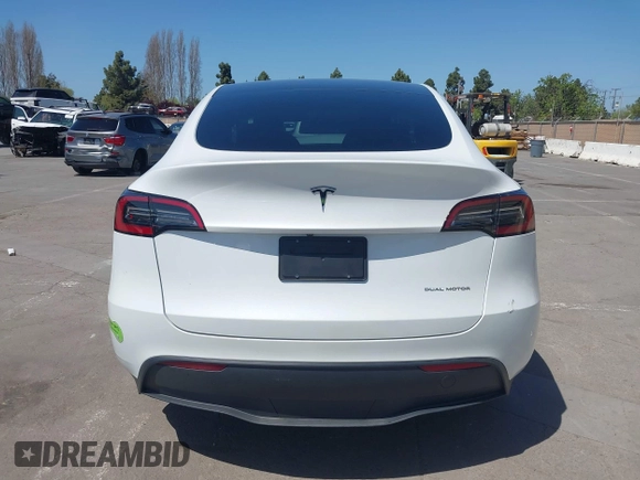 2023 Tesla Model Y Long Range with VIN 7SAYGDEE8PF612438, listed as a IAAI auction lot 41991145 with 29,775 mi miles and . Bid and sale history available at carsss.com. Image 16.