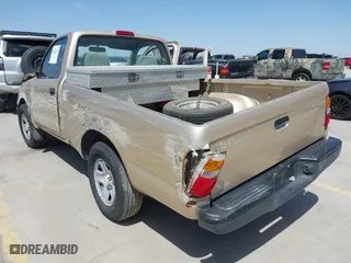 2002 Toyota Tacoma with VIN 5TENL42N62Z085135, listed as a IAAI auction lot 41831720 with 260,214 mi miles. Bid and sale history available at carsss.com. Image 3.