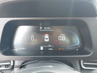 2024 Hyundai Elantra SE z VIN KMHLL4DG3RU824076, wystawiony jako IAAI lot #42471521 z przebiegiem 2 359 mil mil oraz . Historia ofert i sprzedaży dostępna na DreamBid. Obrazek 7.